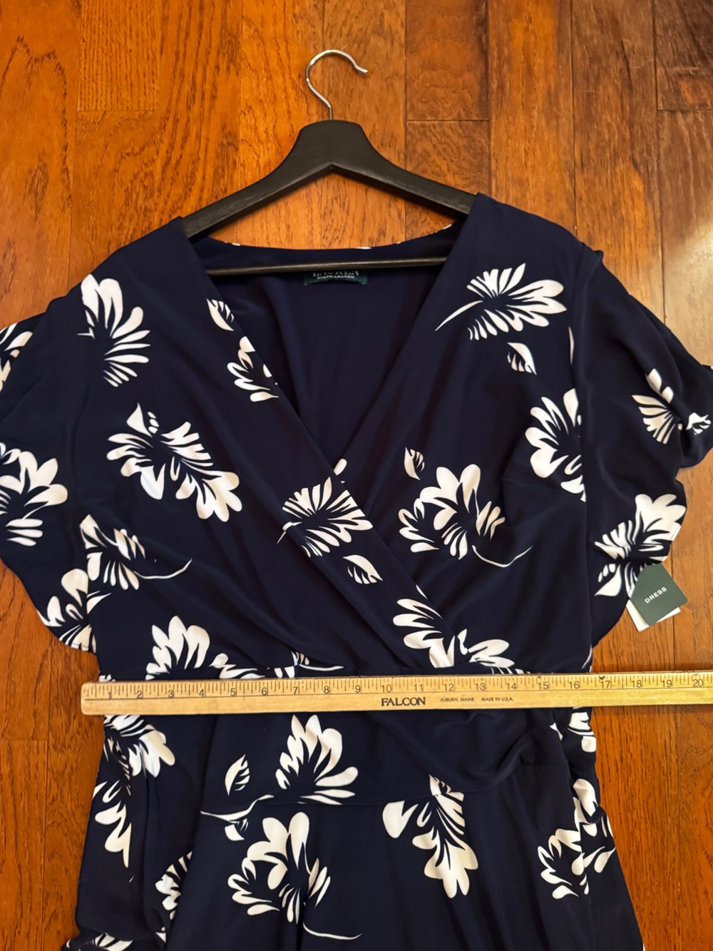 Lauren Ralph Lauren | NWT Women’s Navy and White Floral Wrap Midi Dress Size 14 - Picture 6 of 9